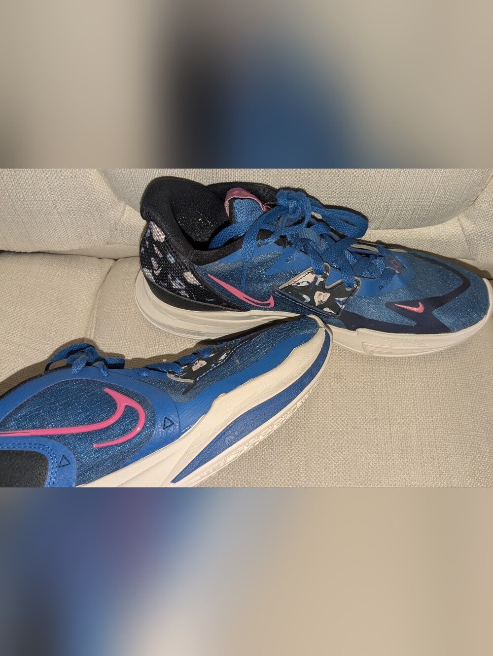 Nike Men’s Blue Running Sneakers with Pink & Purple Accents